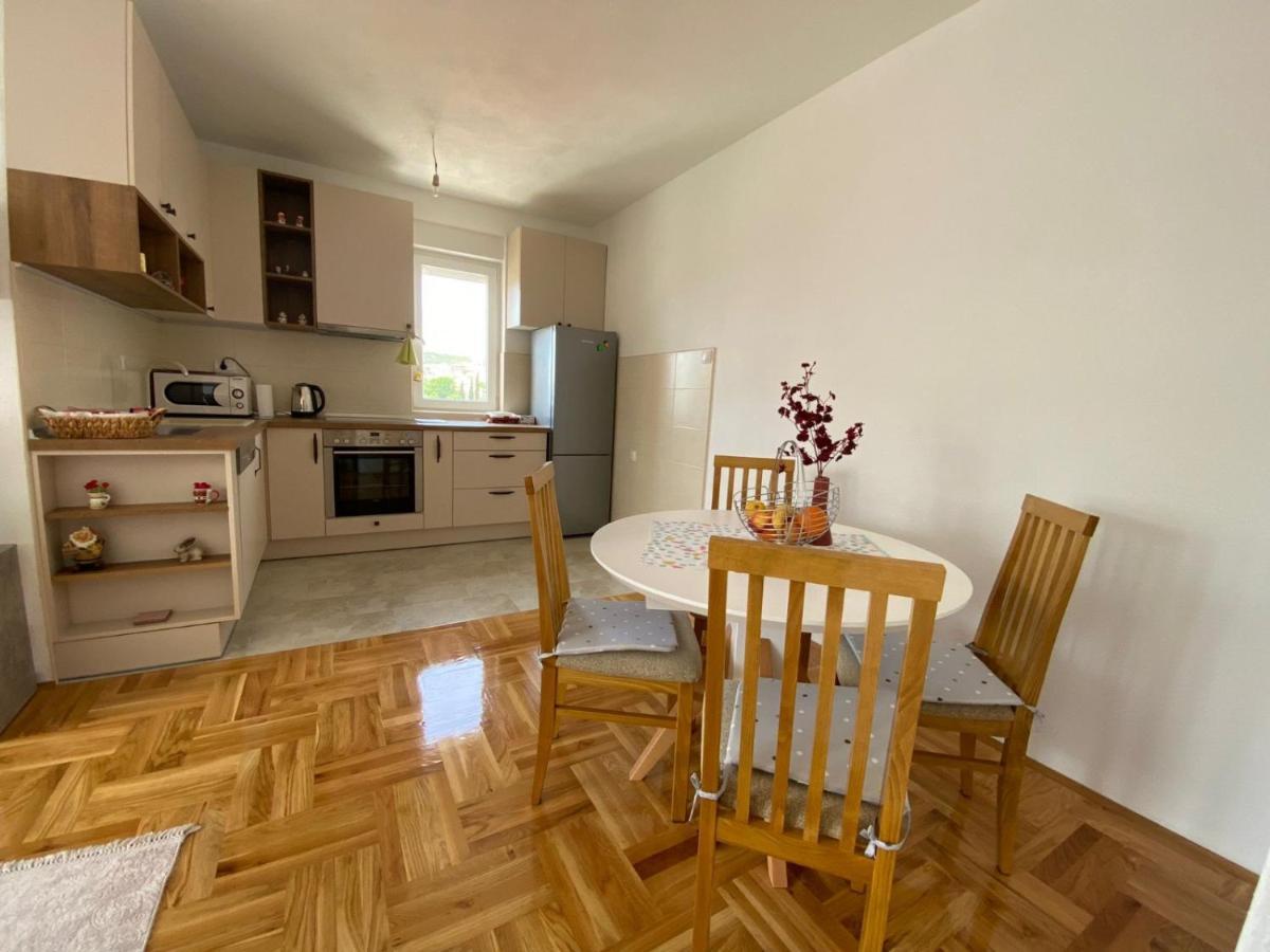 Apartman Sunny Day Trebinje Eksteriør billede